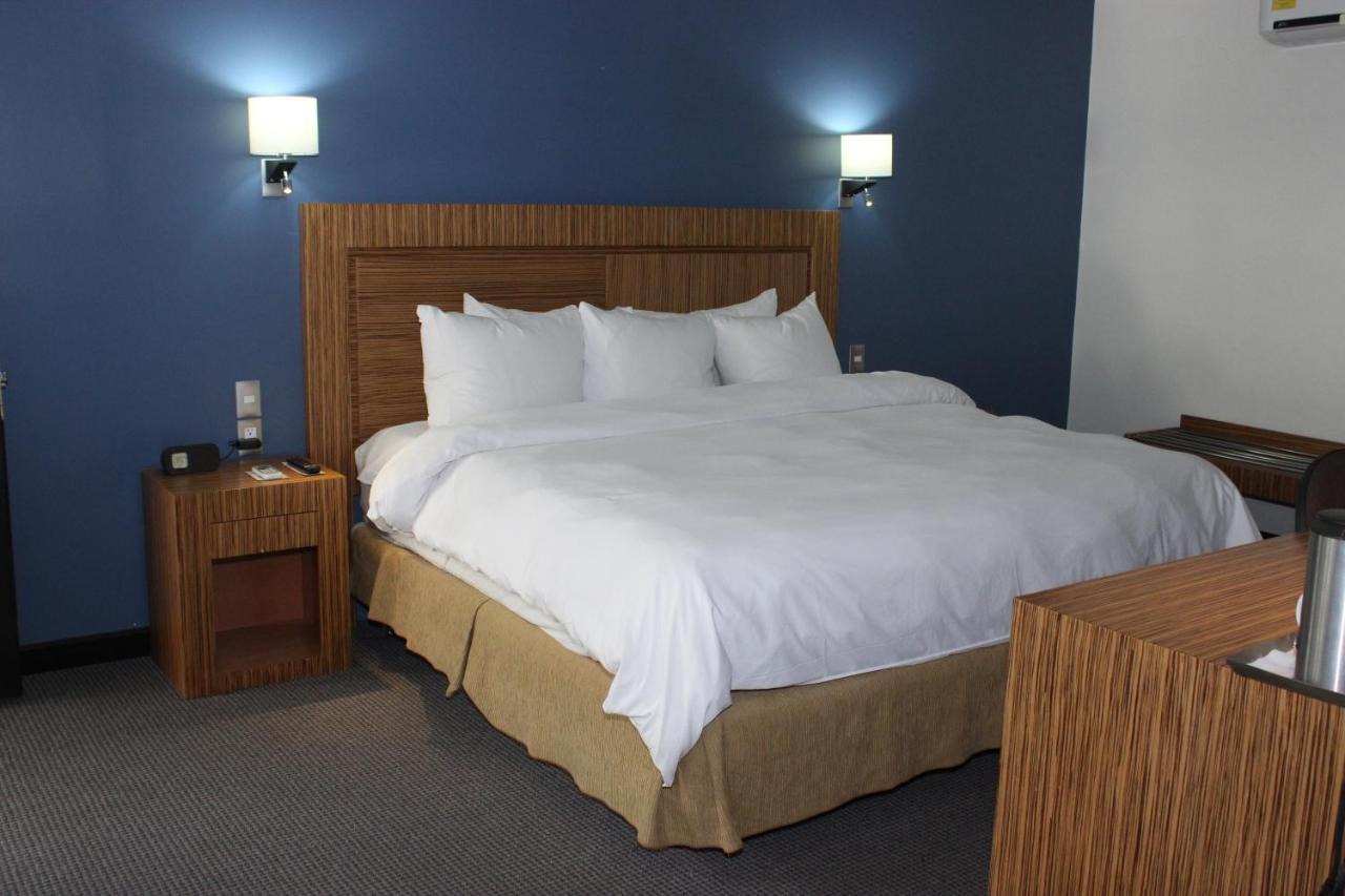 Radisson Hotel & Convention Center Toluca Dış mekan fotoğraf