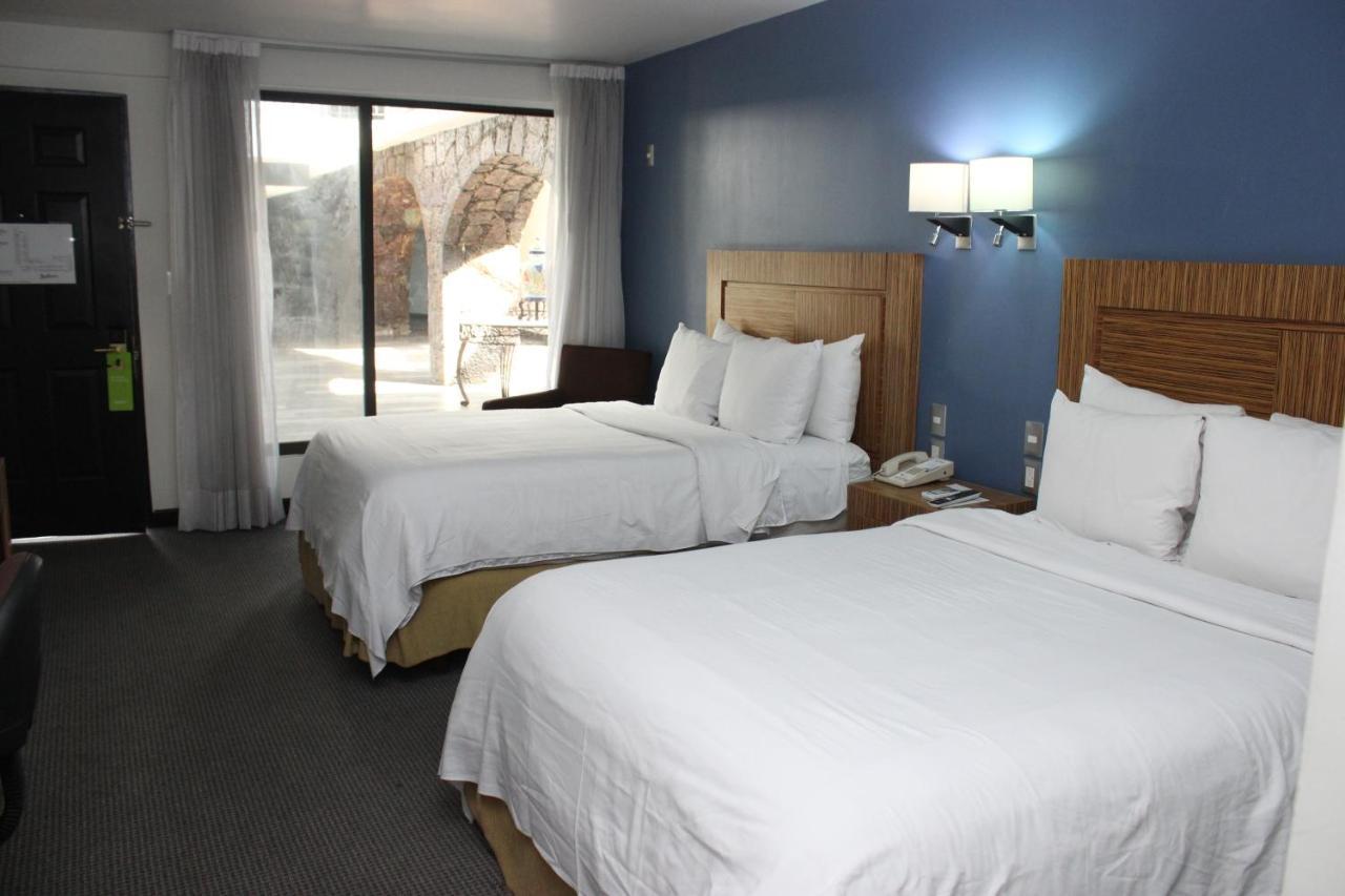 Radisson Hotel & Convention Center Toluca Dış mekan fotoğraf