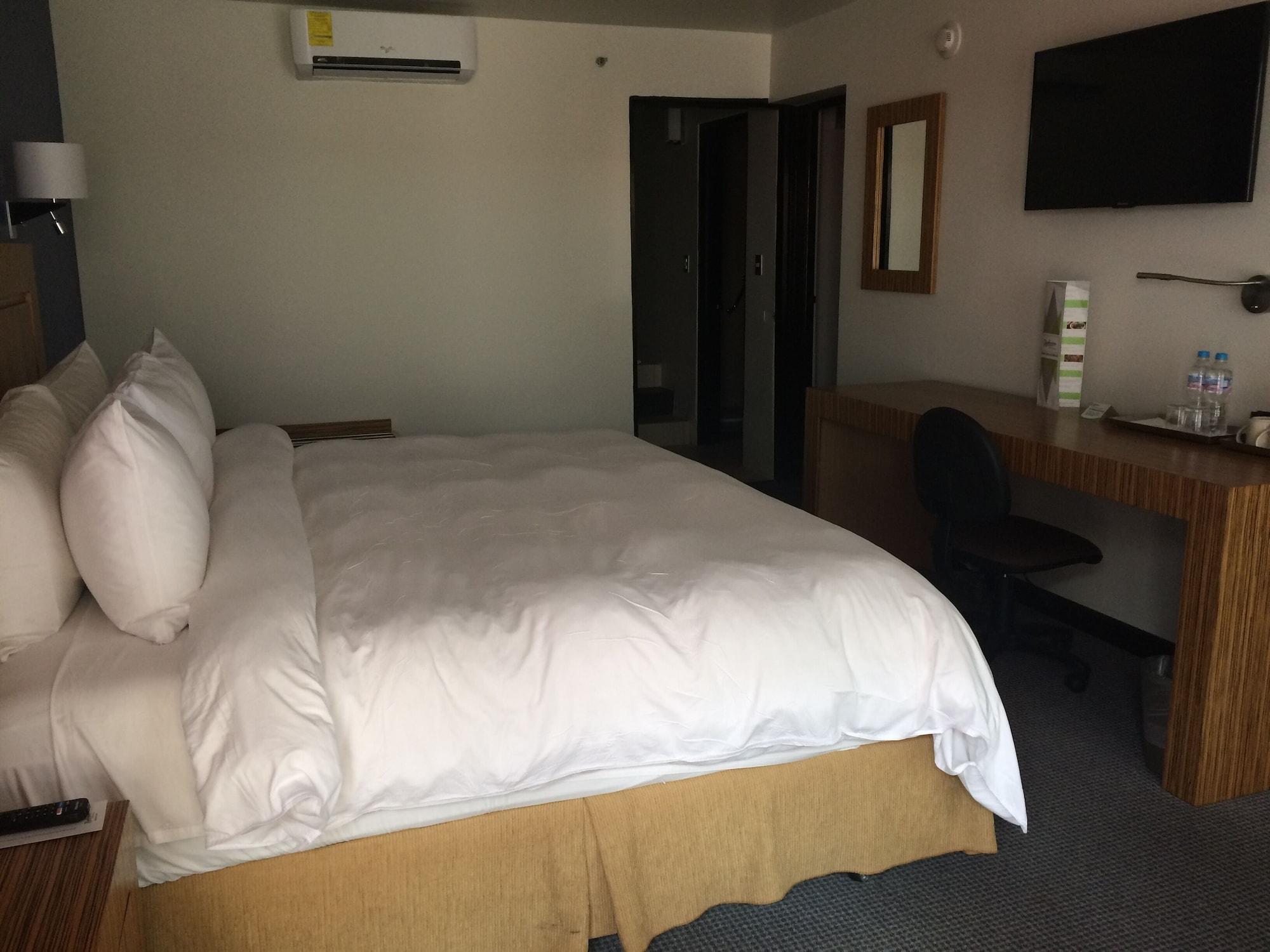 Radisson Hotel & Convention Center Toluca Dış mekan fotoğraf